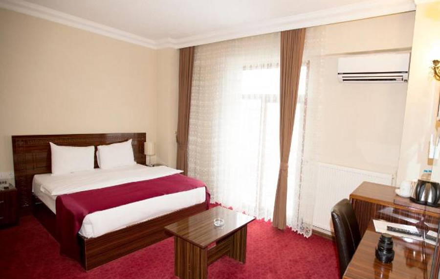 رزرو هتل رسمینا وان – Resmina Hotel Van