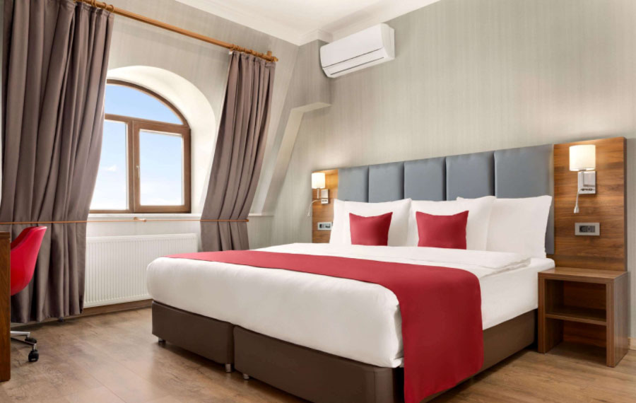 رزرو هتل رامادا وان - hotel Ramada van