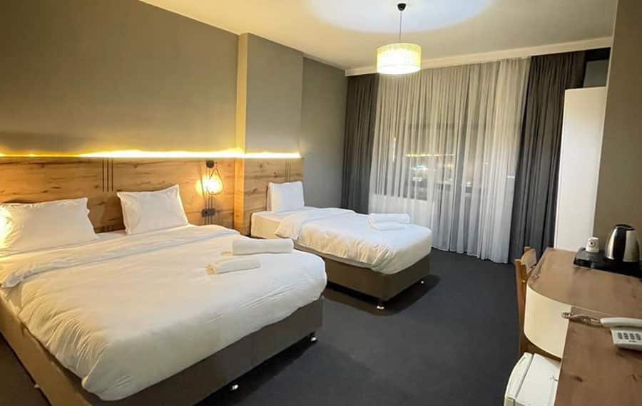 رزرو هتل نیلس وان - nill's hotel van