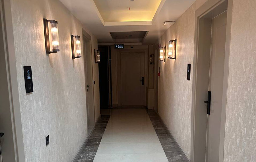 هتل رویال سونس وان - royal sevens hotel van
