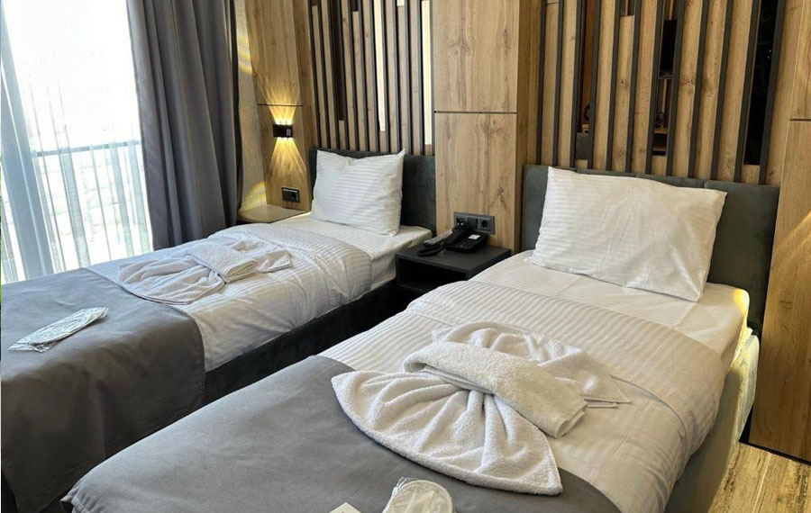 رزرو هتل ورلد سی وان - world say hotel van